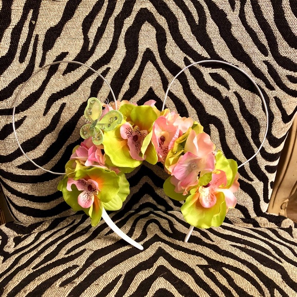 Wire Pink Flower Mickey Ears - Picture 4 of 4